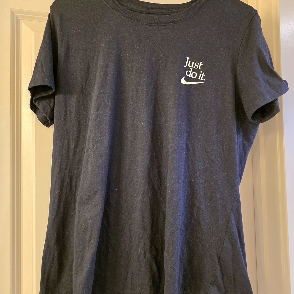 Nike 'Just Do It' Black T-Shirt